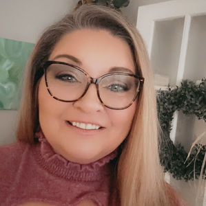 Meet your Posher, Wendy